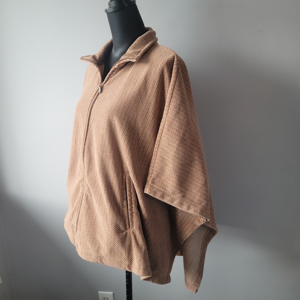 L.L. Bean Fleece Zip Poncho Size Medium